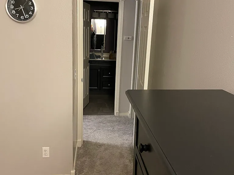 2137 Troy Ct — Photo 1