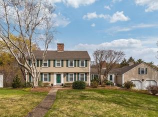 12 Pocahontas Way, Lynnfield, MA 01940