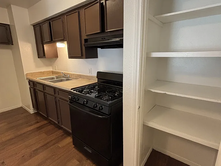 Timber Crossing Apartments — Photo 10