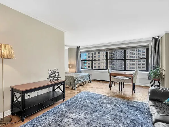 160 Wea Unit 12M, New York, NY 10023