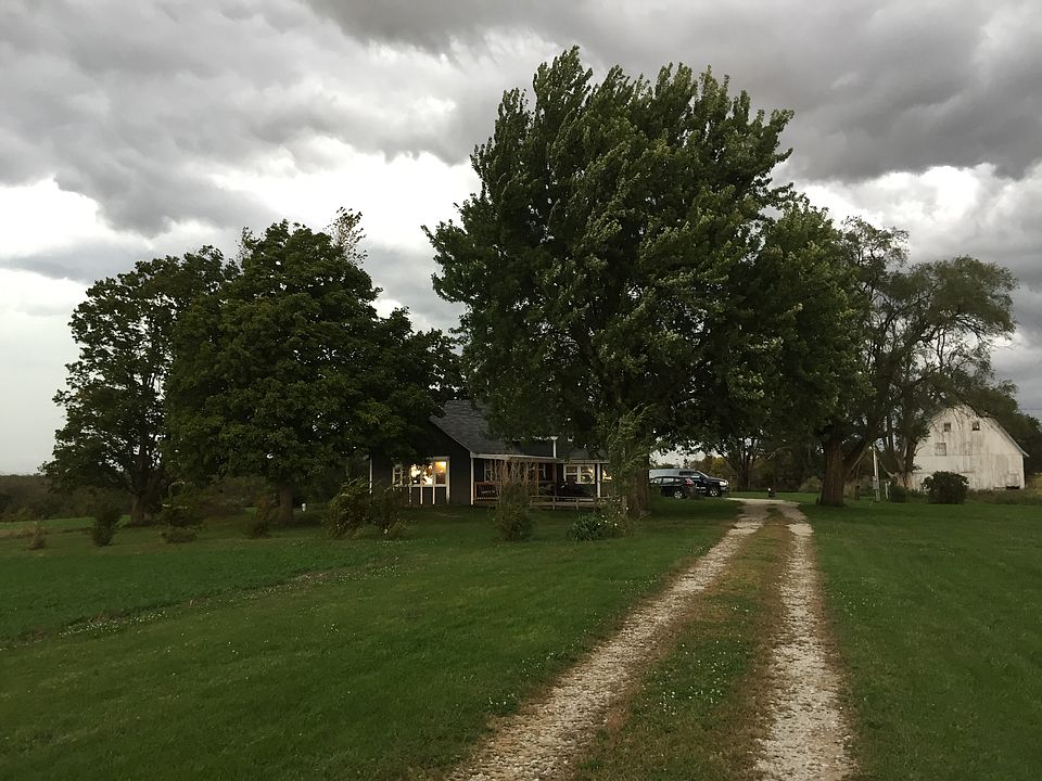 2nd image of 1775 Pammel Park Rd