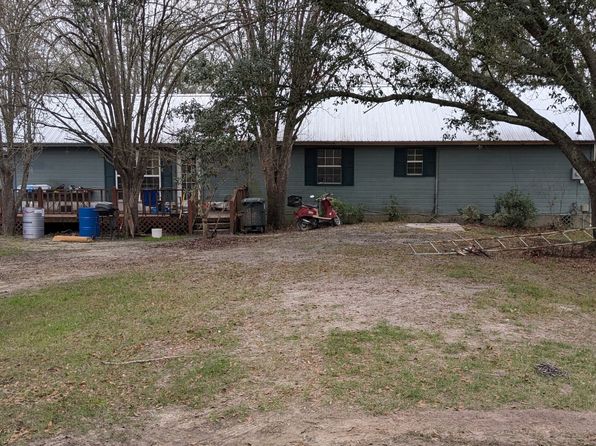 50 Barber Rd, Ray City, GA 31645