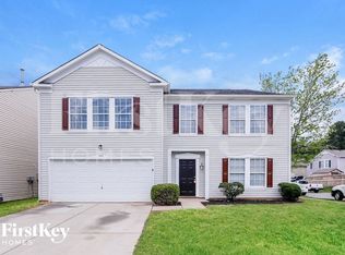 1434 Waterlily Ln, Charlotte, NC 28262