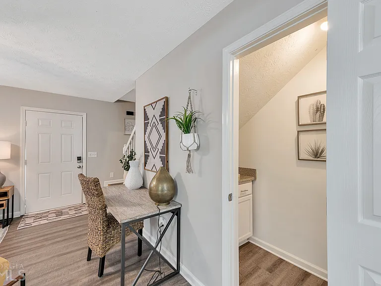 2304 Salt Springs Pl — Photo 5
