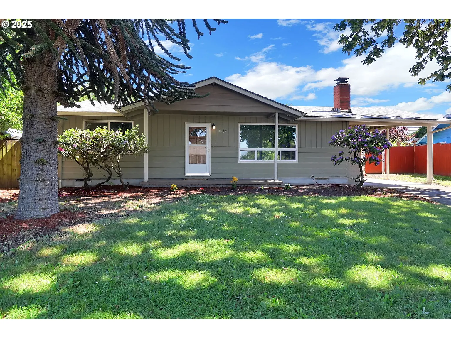 1437 Sequoia Ave photo 1