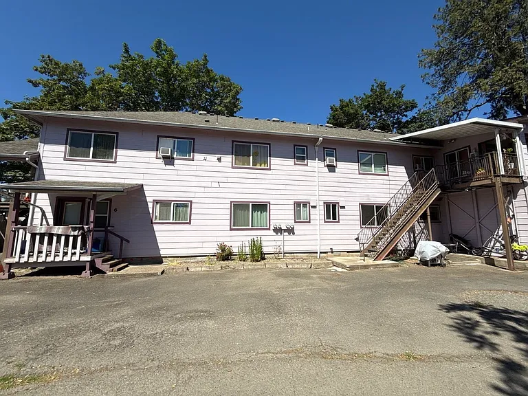 291 Clay St W #3 — Photo 3