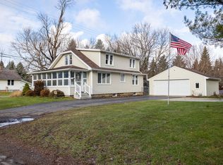 598 Royal Dr, Jackson, MI