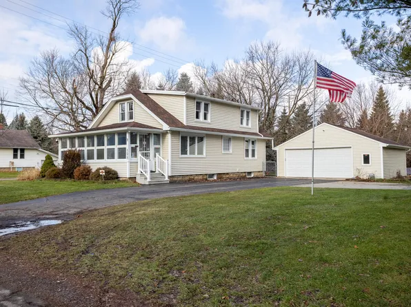 598 Royal Dr, Jackson, MI 49202