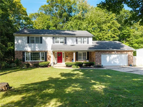 2197 Thurmont Rd, Akron, OH 44313
