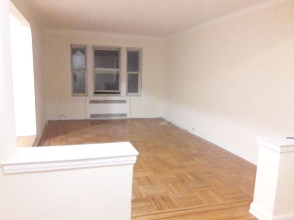3rd image of 7272 112th St APT 5R