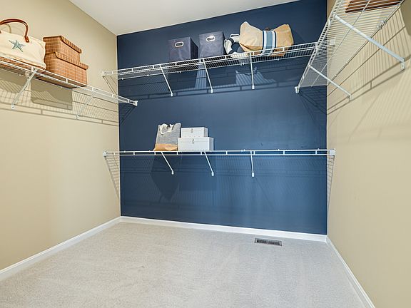 Owner s suite walk-in closet