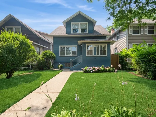 2038 Dewey Ave, Evanston, IL 60201