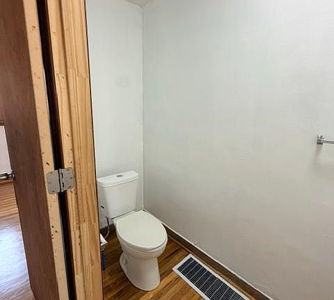 4th image of 2158 Friendship St