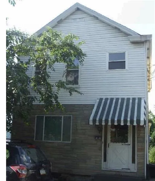 1505 Fleck St photo 1