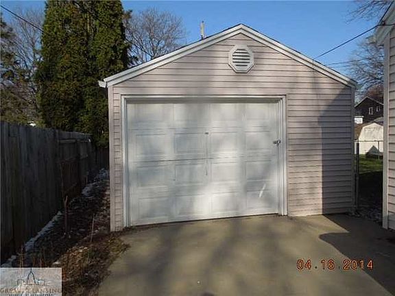 5th image of 3118 Alden Dr