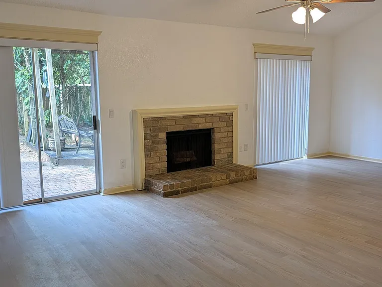 3102 E Heatherock Cir — Photo 9