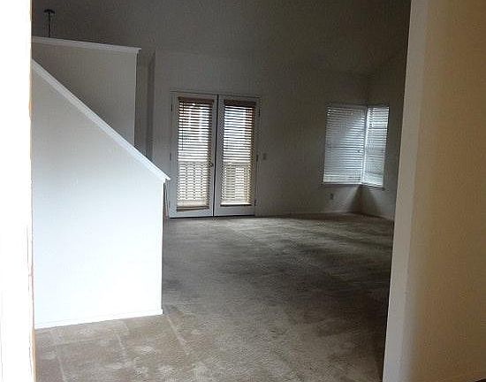 3rd image of 34 Coyle Creek Cir