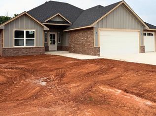 2209 Winter Ridge Rd, Blanchard, OK 73010