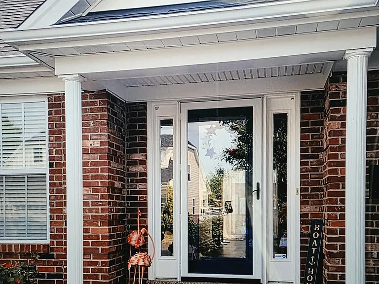 1704 Anchorage Ct — Photo 2