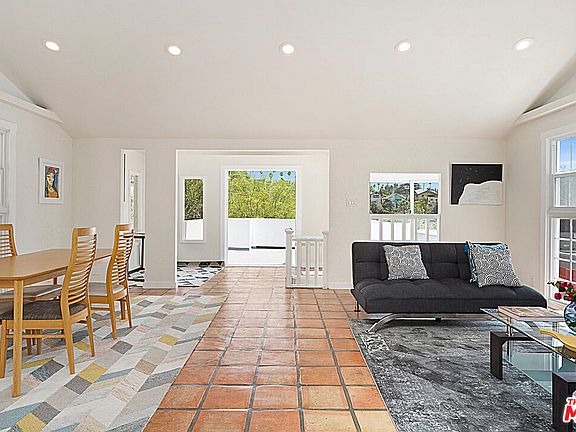 5th image of 1329 Silver Lake Blvd