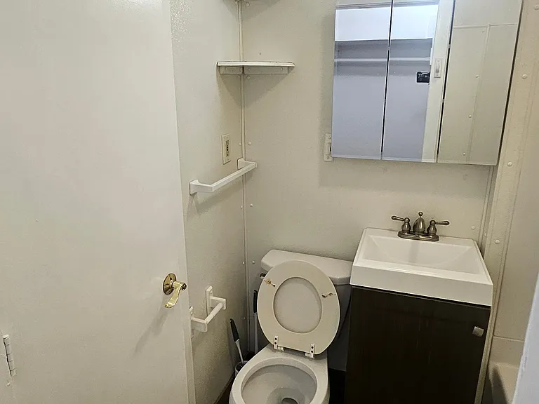 5 McFarland Court Worcester #1 — Photo 6