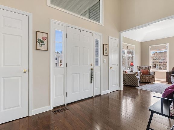 3rd image of 6 Bassett Court
