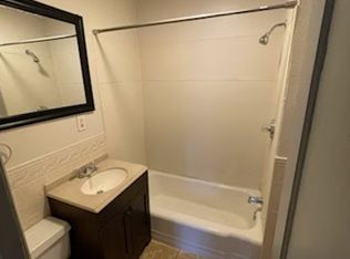 524 Jefferson St APT 3, Oshkosh, WI 54901