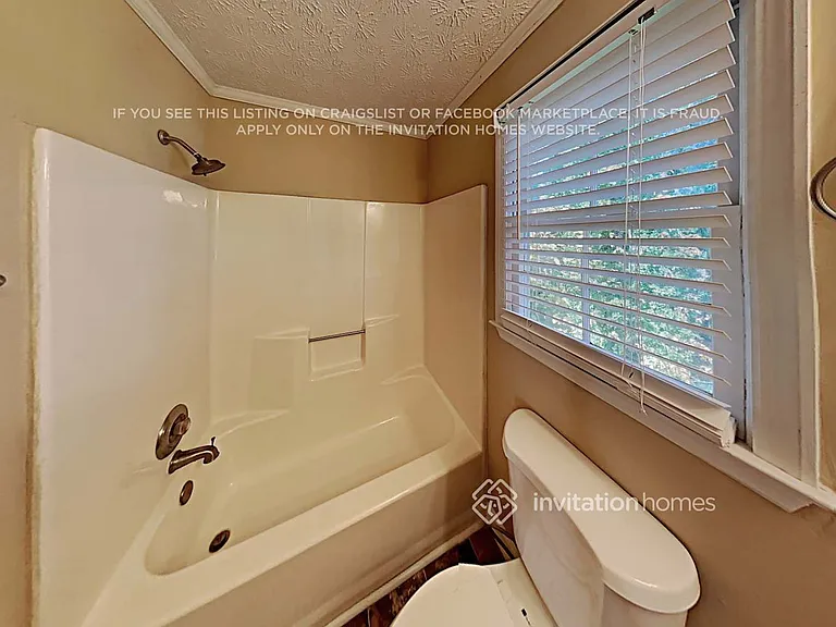 4611 Pine Harbor Ct NE — Photo 22