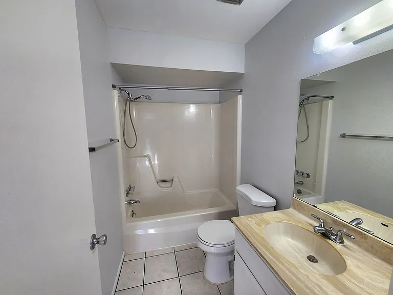 1168 E Cochise Dr — Photo 11