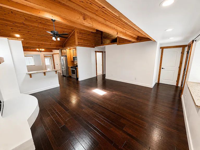 2245 Ceanothus Ave — Photo 28