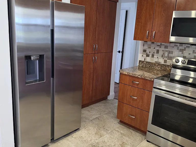 13521 Allyn Dr — Photo 15