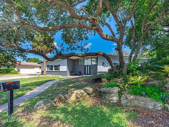 3rd image of 175 Royal Dunes Cir
