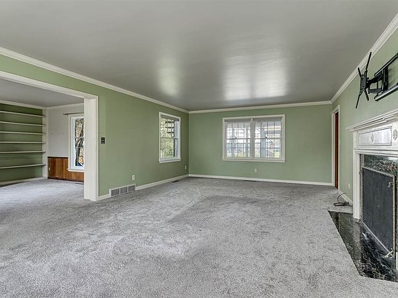 2nd image of 440 Saint Marys Blvd