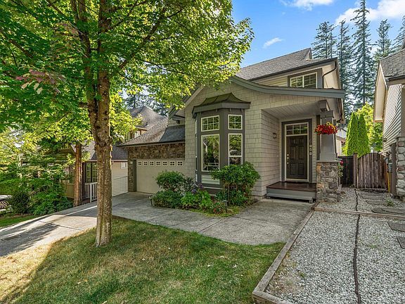 3rd image of 6 Alder Dr