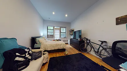 Rented by Bond New York