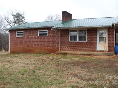 1041 Hopedale Dr, Lenoir, NC, 28645