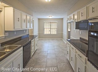 6004 Carriage Dr, Memphis, TN 38134