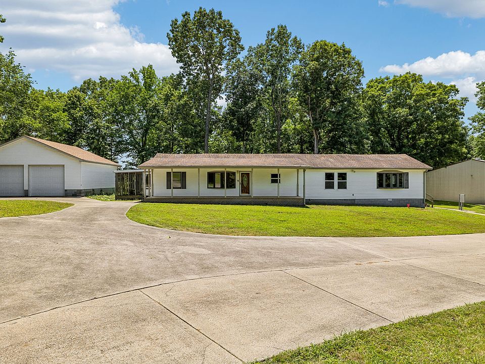 1st image of 2076 Valley View Rd