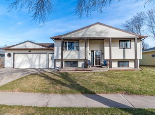 2600 S Schaefer St, Appleton, WI 54915