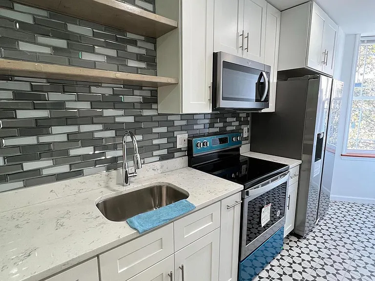 623 S 4th St #3 — Photo 1