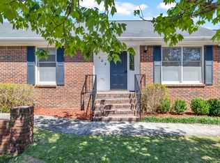 122 Woodbury Dr, Vestavia, AL 35216