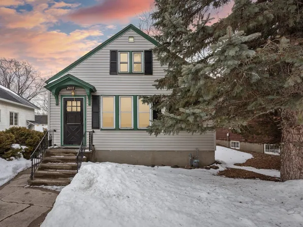 2017 Lewis St, Marinette, WI 54143