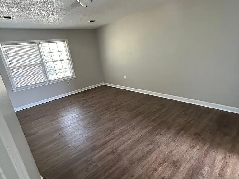 733 Marlee Dr — Photo 6