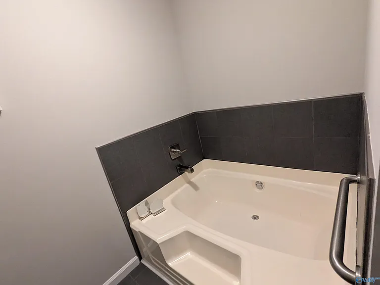 2504 Weatherstone Rd SE — Photo 11
