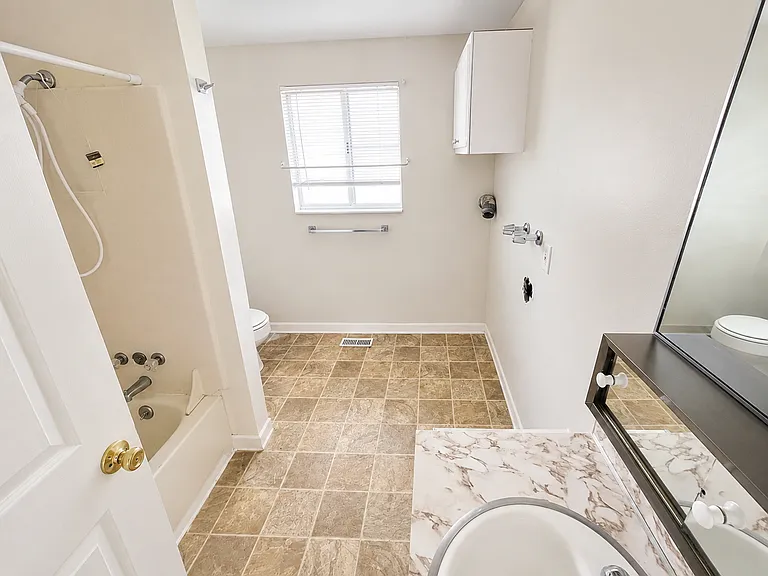 1435 S 320 E — Photo 7