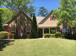326 Lake Forest Dr, Newnan, GA 30265
