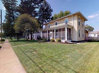 1210 2nd St, Camanche, IA 52730