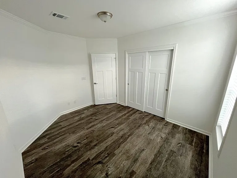 1033 Vervain Dr #1033E — Photo 12