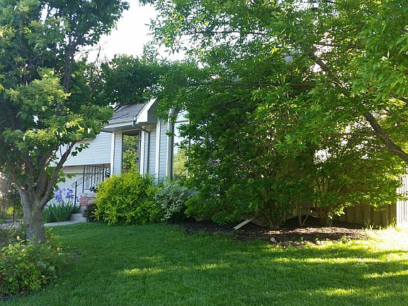 3rd image of 1724 N 145th St