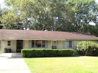 404 Adams St, Ellisville, MS 39437